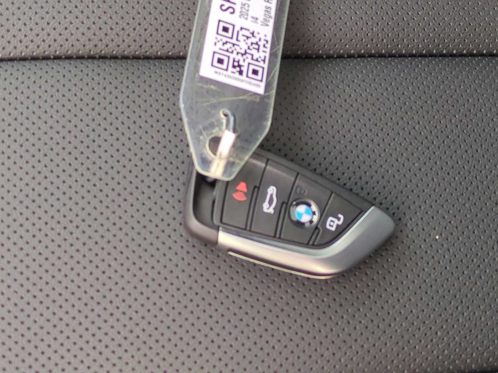 Thumbnail: 2025 BMW i4 - 38