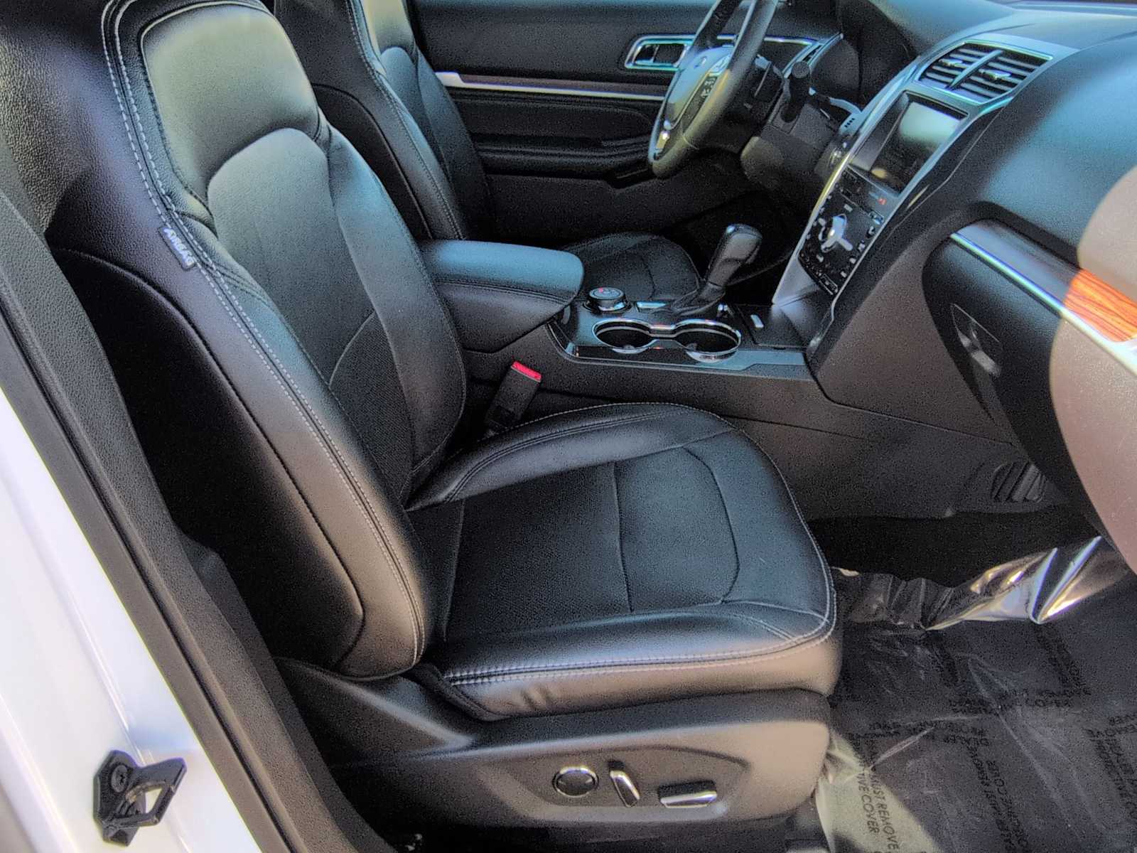 Thumbnail: 2016 Ford Explorer - 23