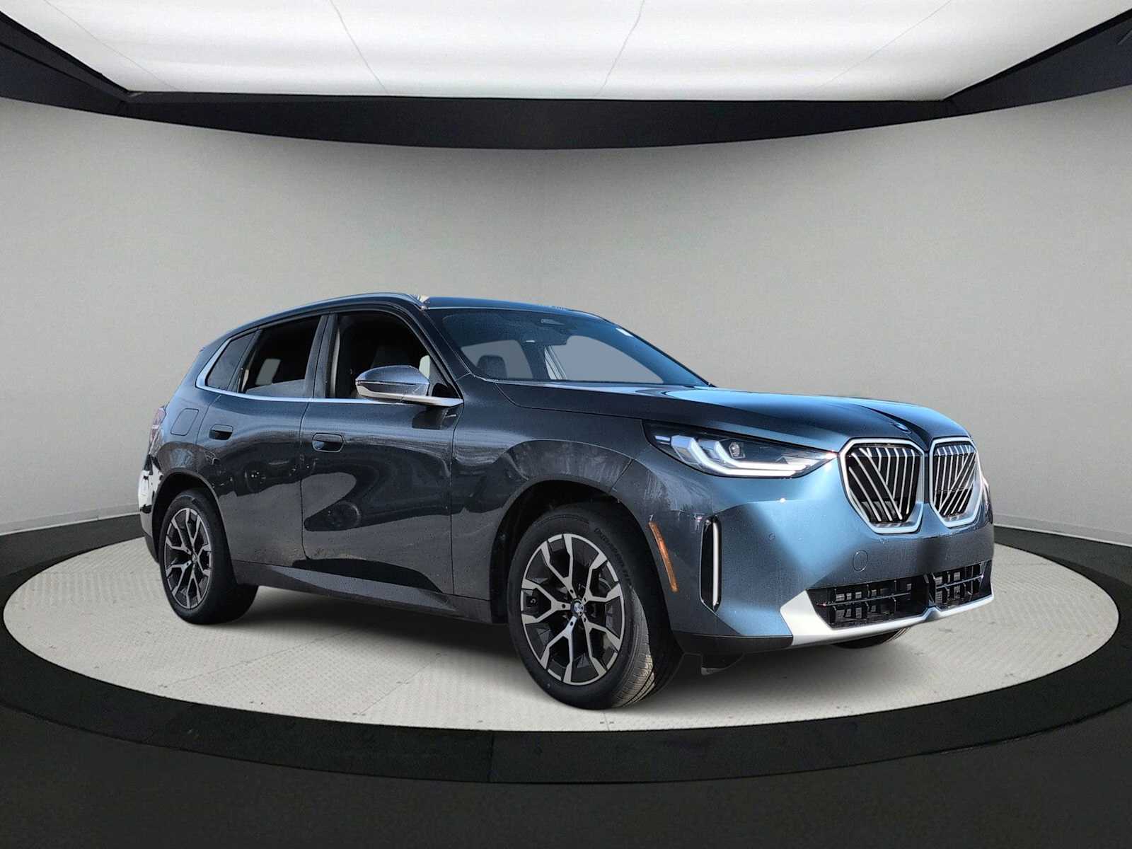 Thumbnail: 2026 BMW X3 - 2