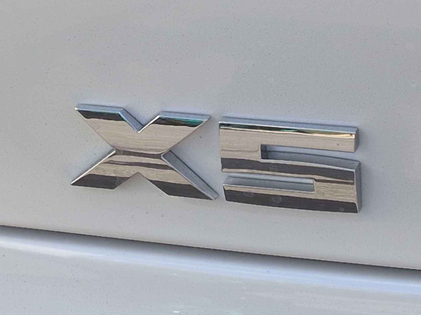 Thumbnail: 2026 BMW X5 - 13