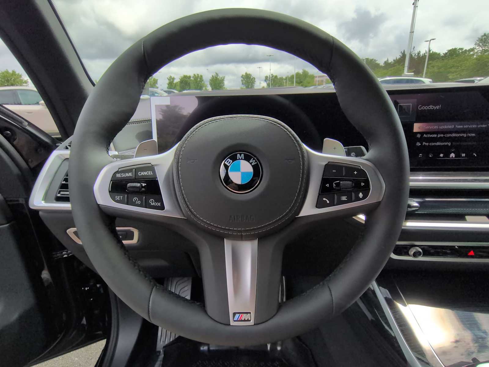 Thumbnail: 2027 BMW X7 - 25