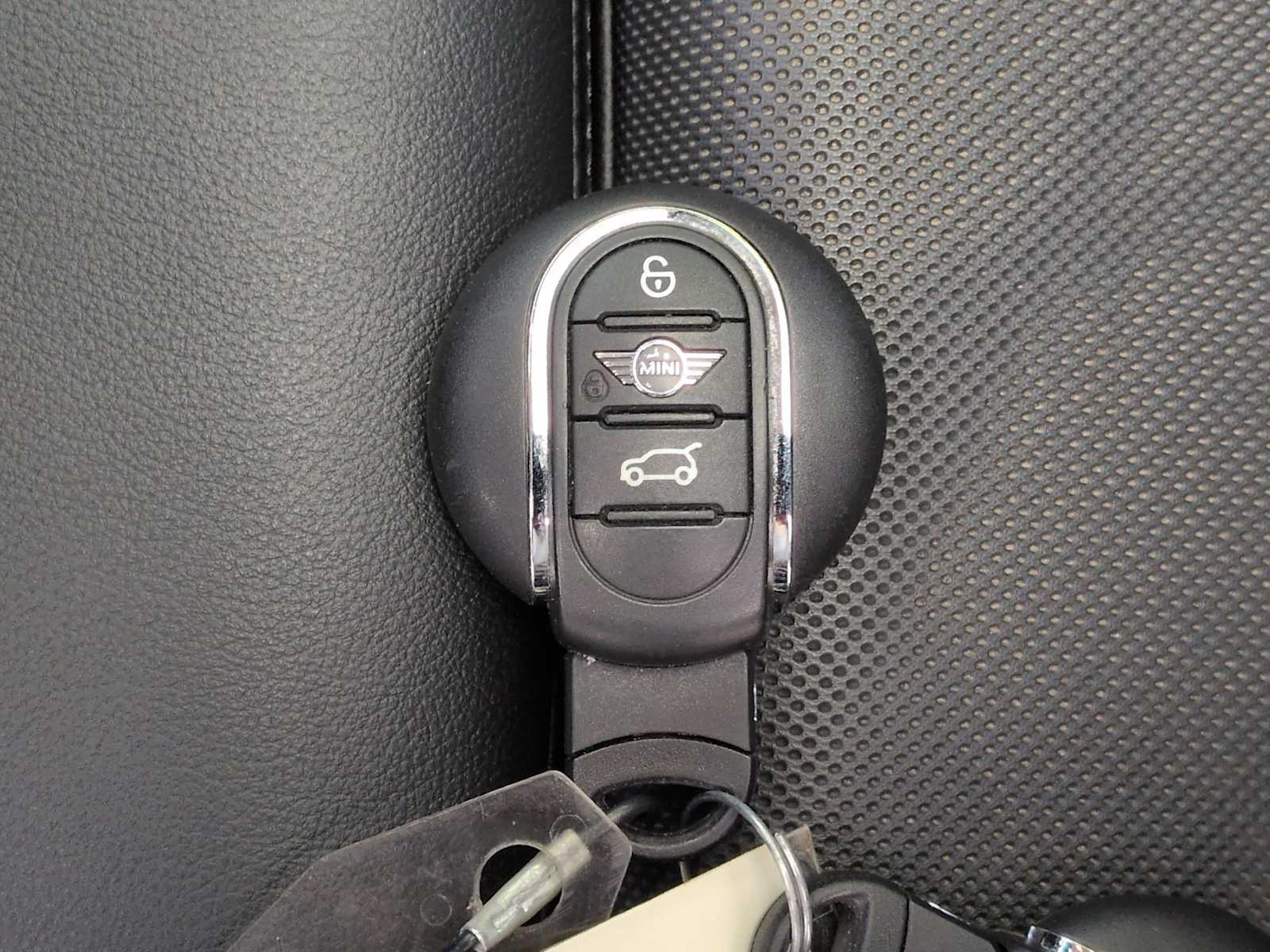 Thumbnail: 2020 MINI Cooper Countryman - 37