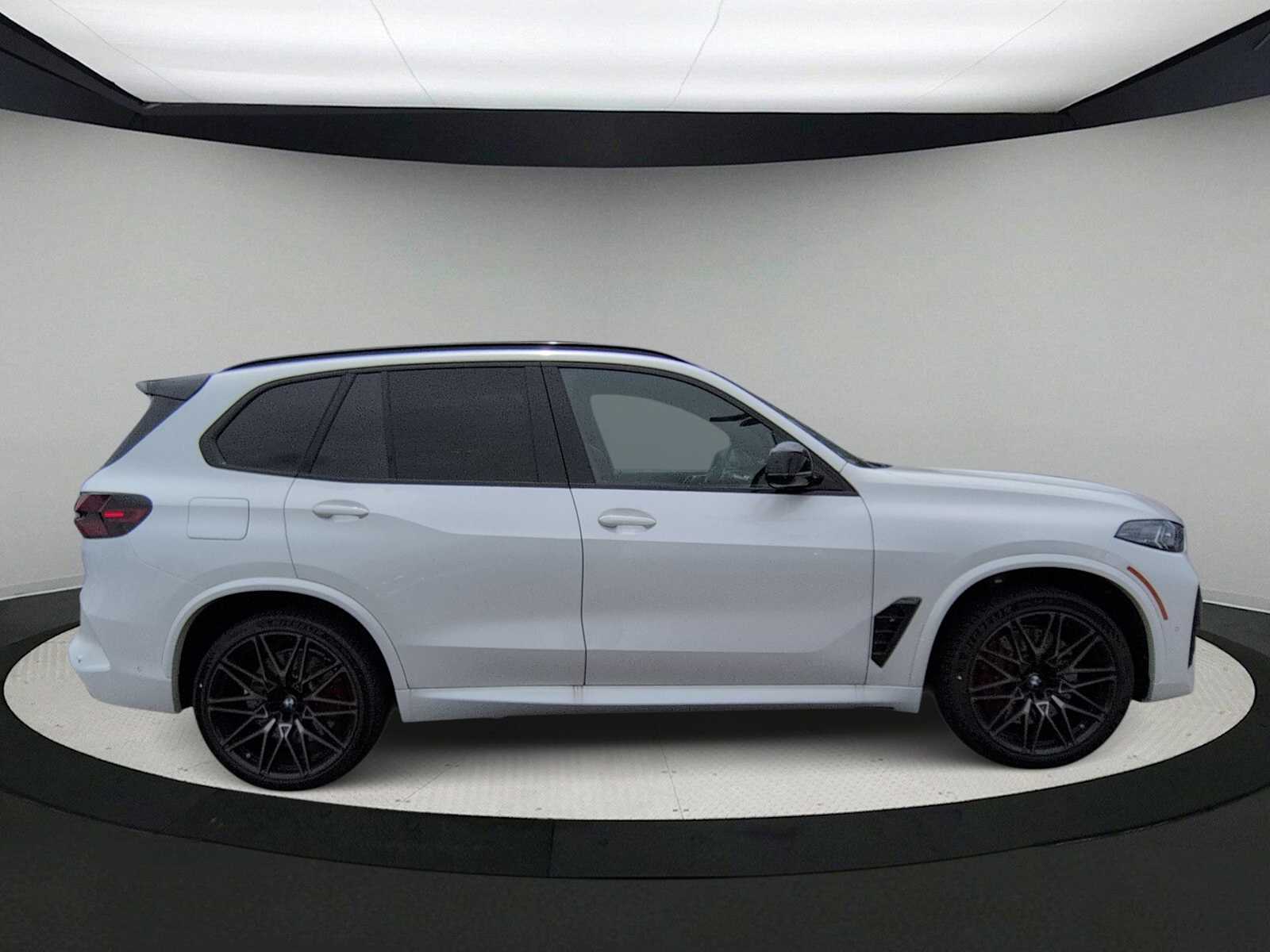 Thumbnail: 2026 BMW X5 - 9
