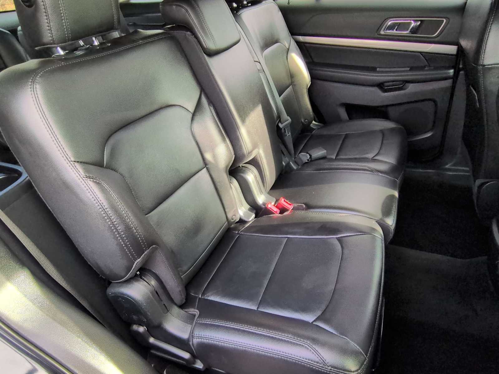 Thumbnail: 2018 Ford Explorer - 21