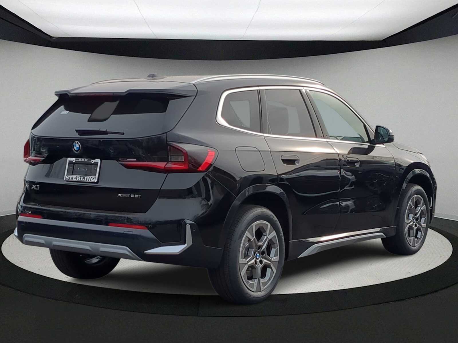 Thumbnail: 2026 BMW X1 - 8