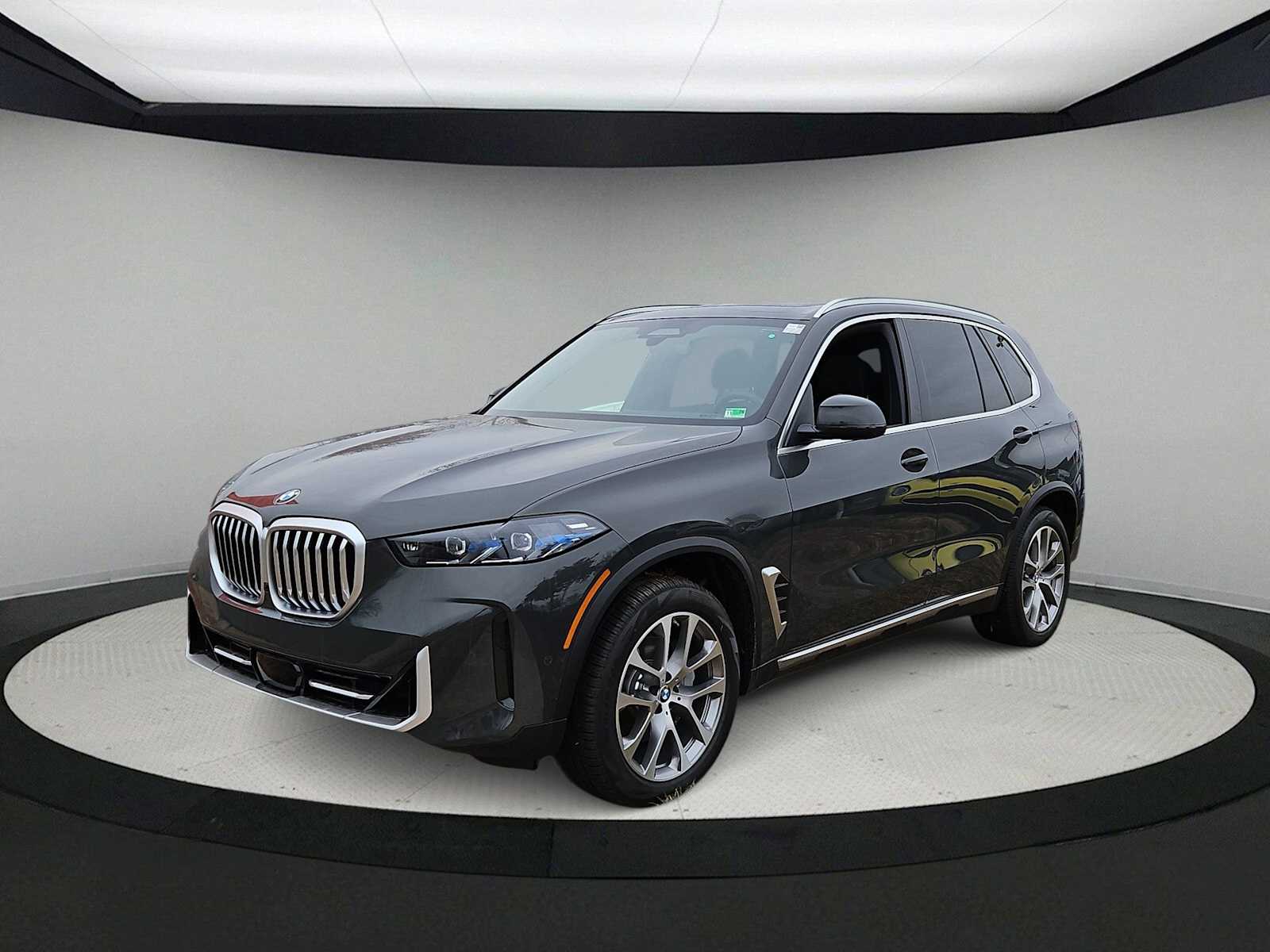Thumbnail: 2026 BMW X5 - 4