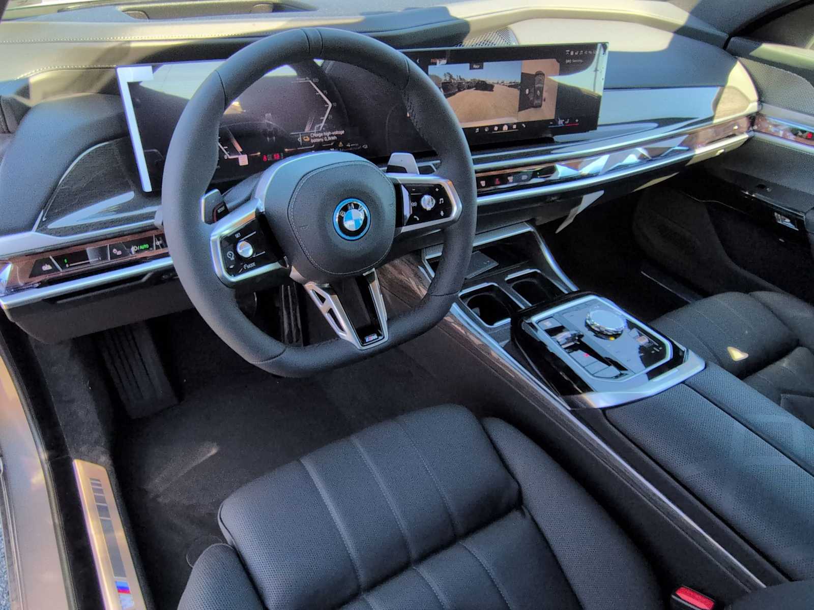 Thumbnail: 2026 BMW 7 Series - 10