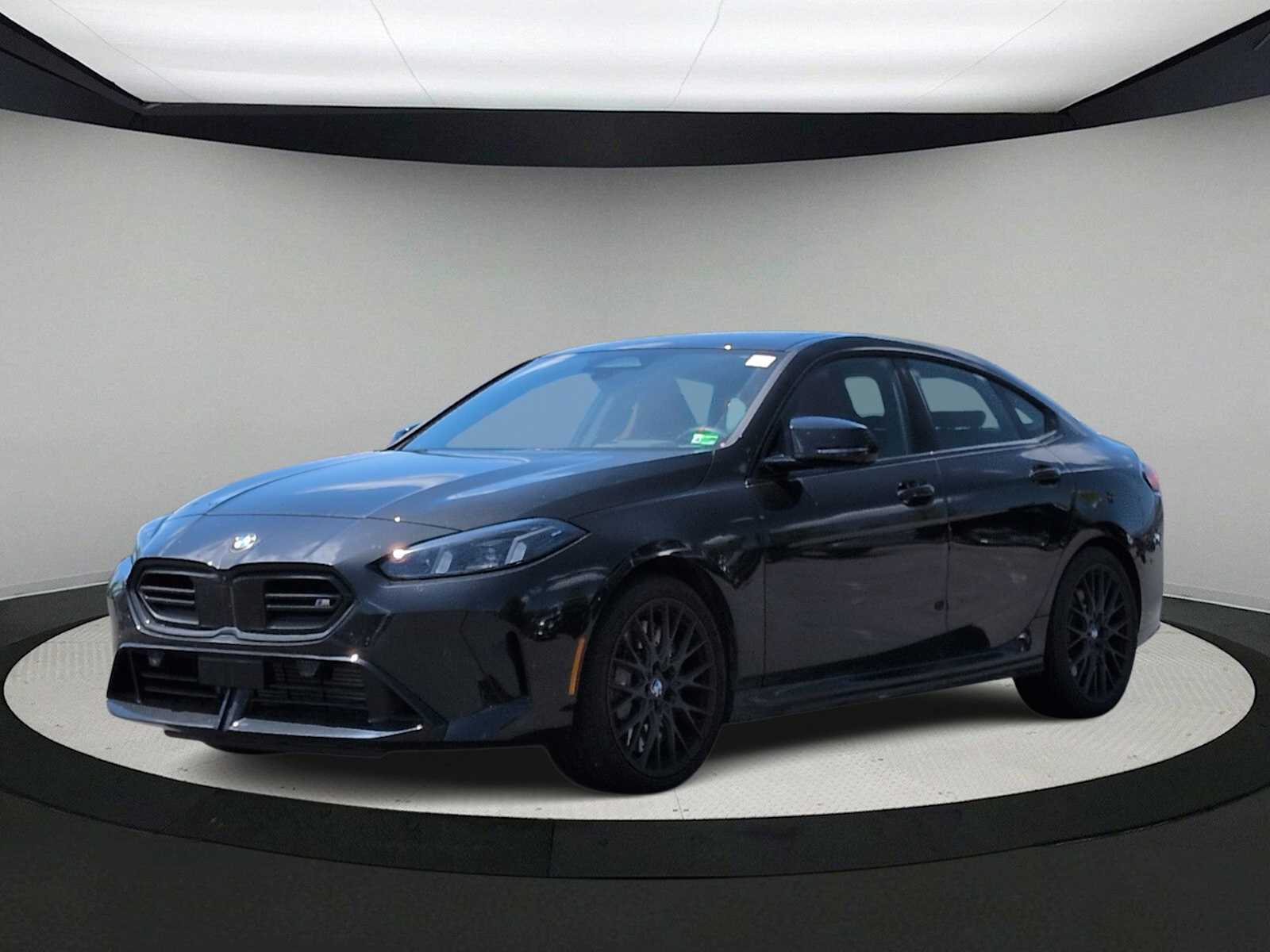 Thumbnail: 2025 BMW 2 Series - 4