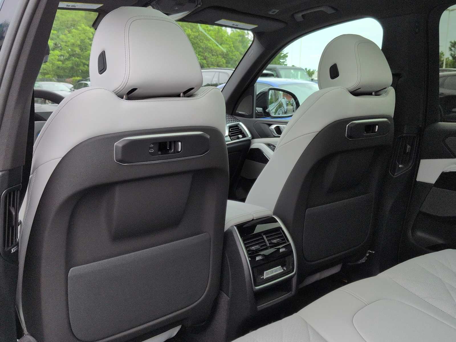 Thumbnail: 2026 BMW X5 - 19