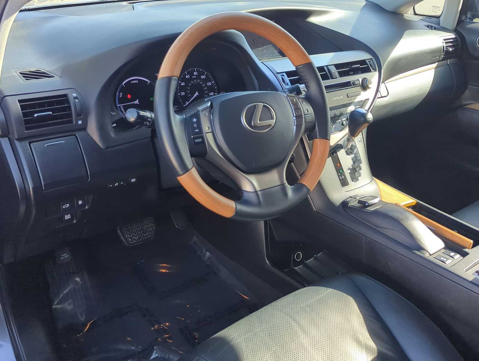 Thumbnail: 2015 Lexus RX - 16