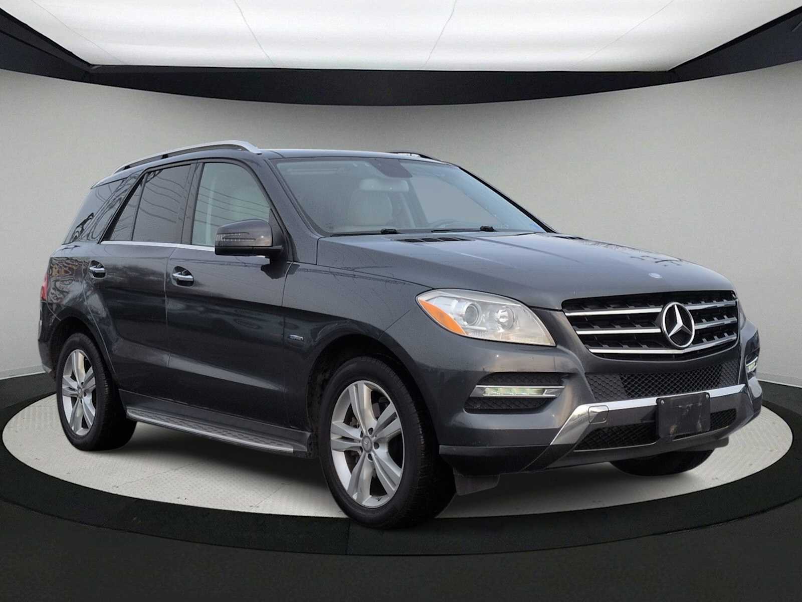 Thumbnail: 2012 Mercedes-Benz M-Class - 2