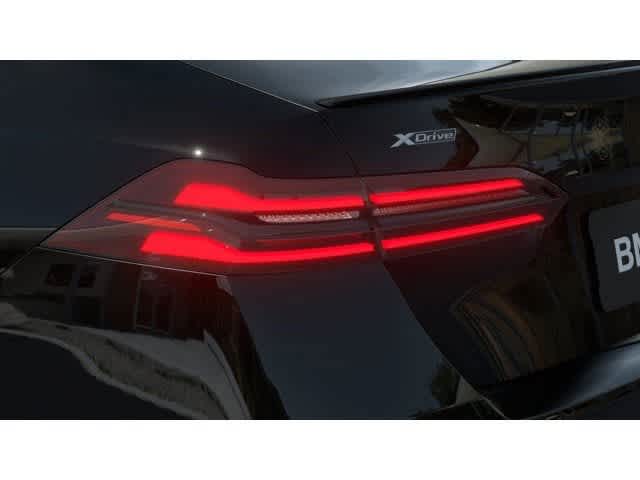 Thumbnail: 2026 BMW 5 Series - 8