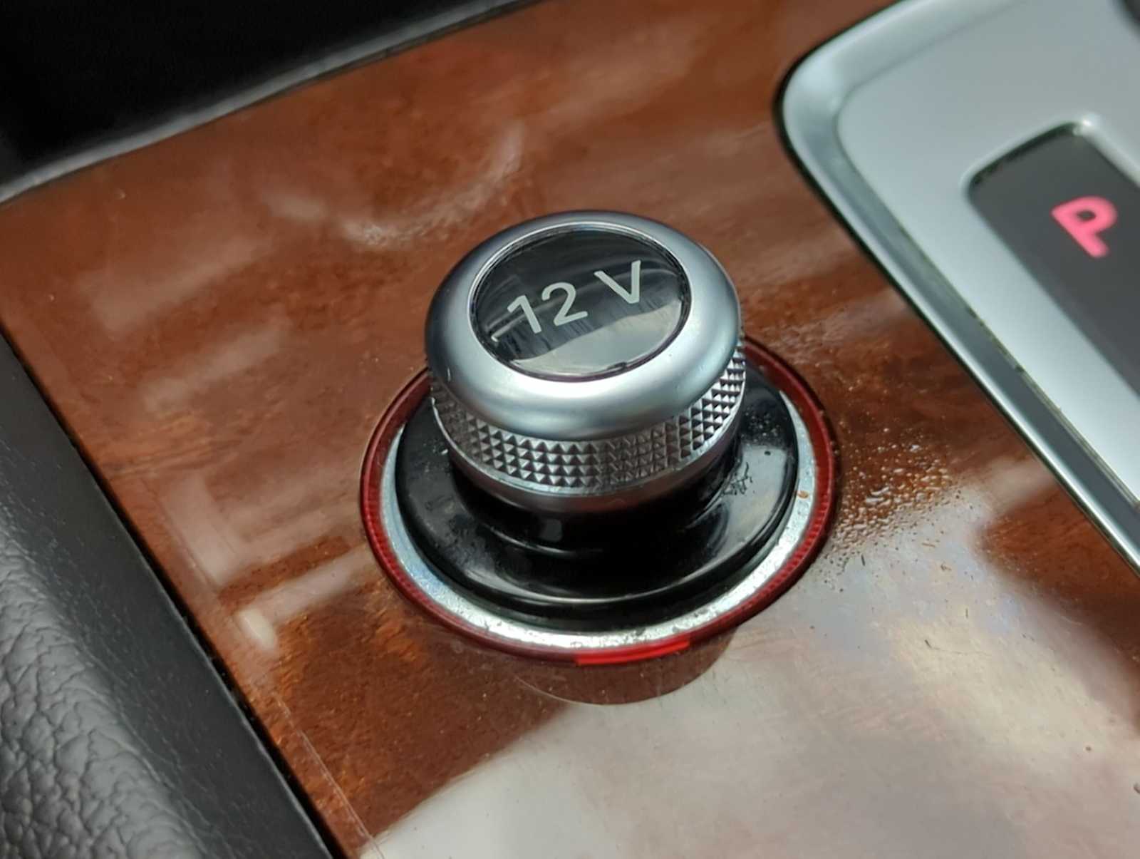 Thumbnail: 2013 Audi Q7 - 32