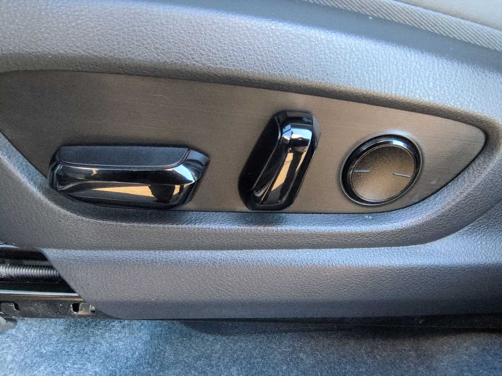 Thumbnail: 2024 Lexus RZ - 18