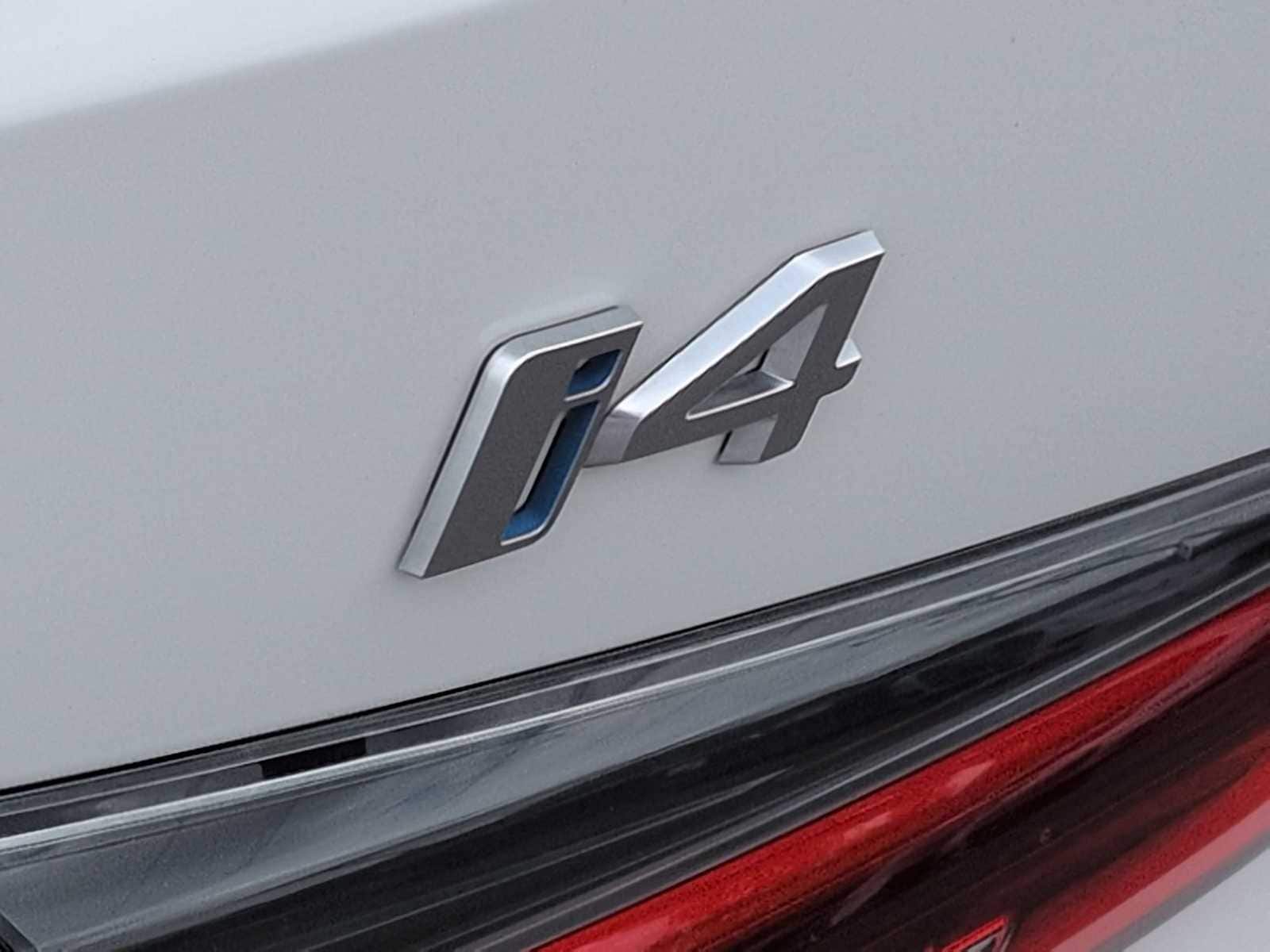 Thumbnail: 2023 BMW i4 - 13
