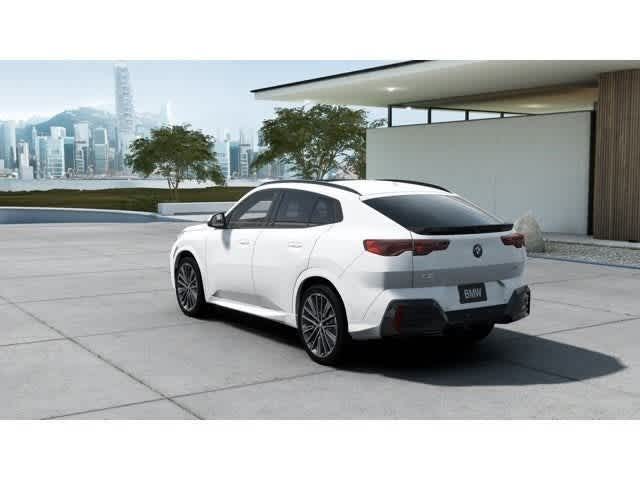 Thumbnail: 2025 BMW X2 - 2