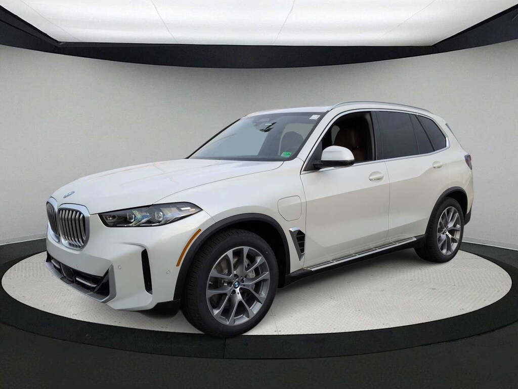 New 2026 BMW X5 PHEV xDrive50e SUV