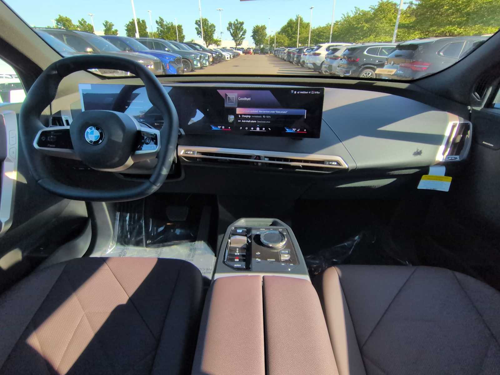 Thumbnail: 2026 BMW iX - 15