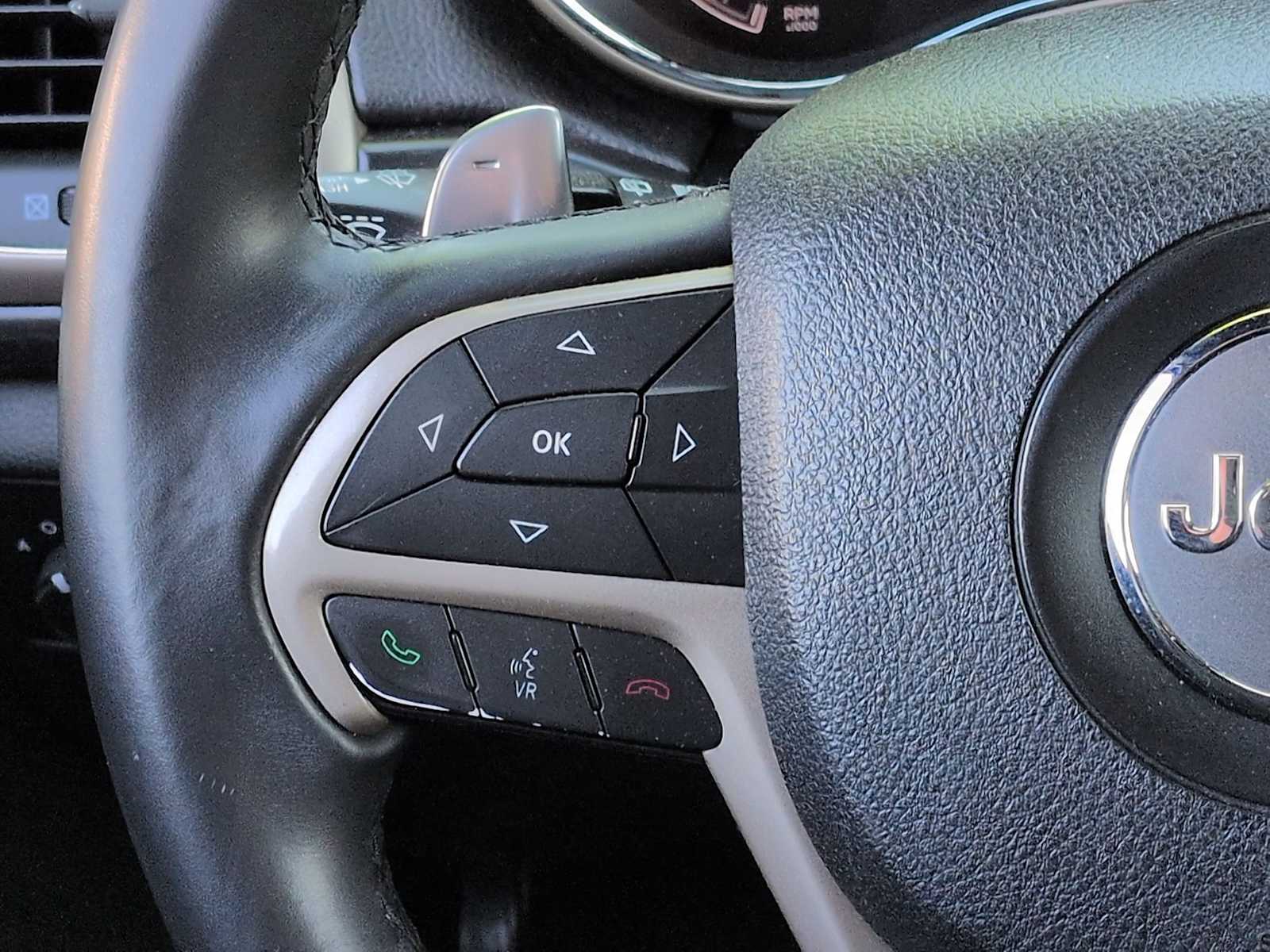 Thumbnail: 2014 Jeep Grand Cherokee - 24