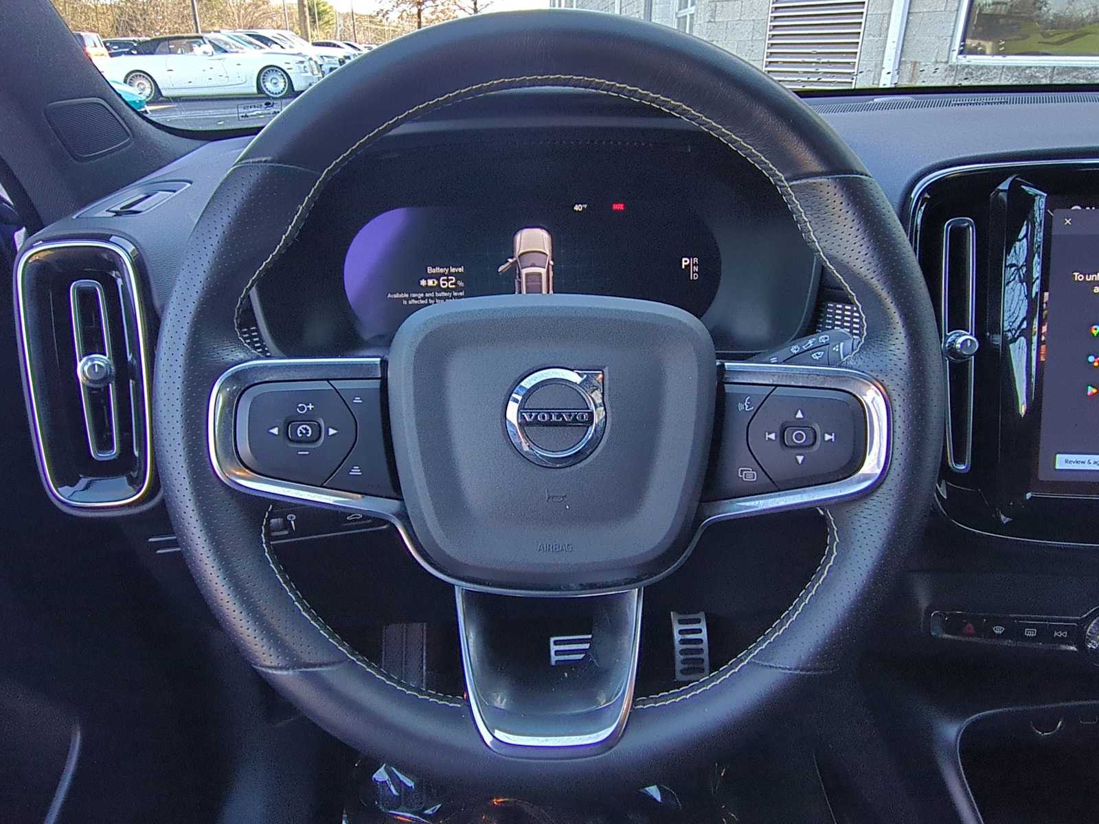 Thumbnail: 2021 Volvo XC40 - 22