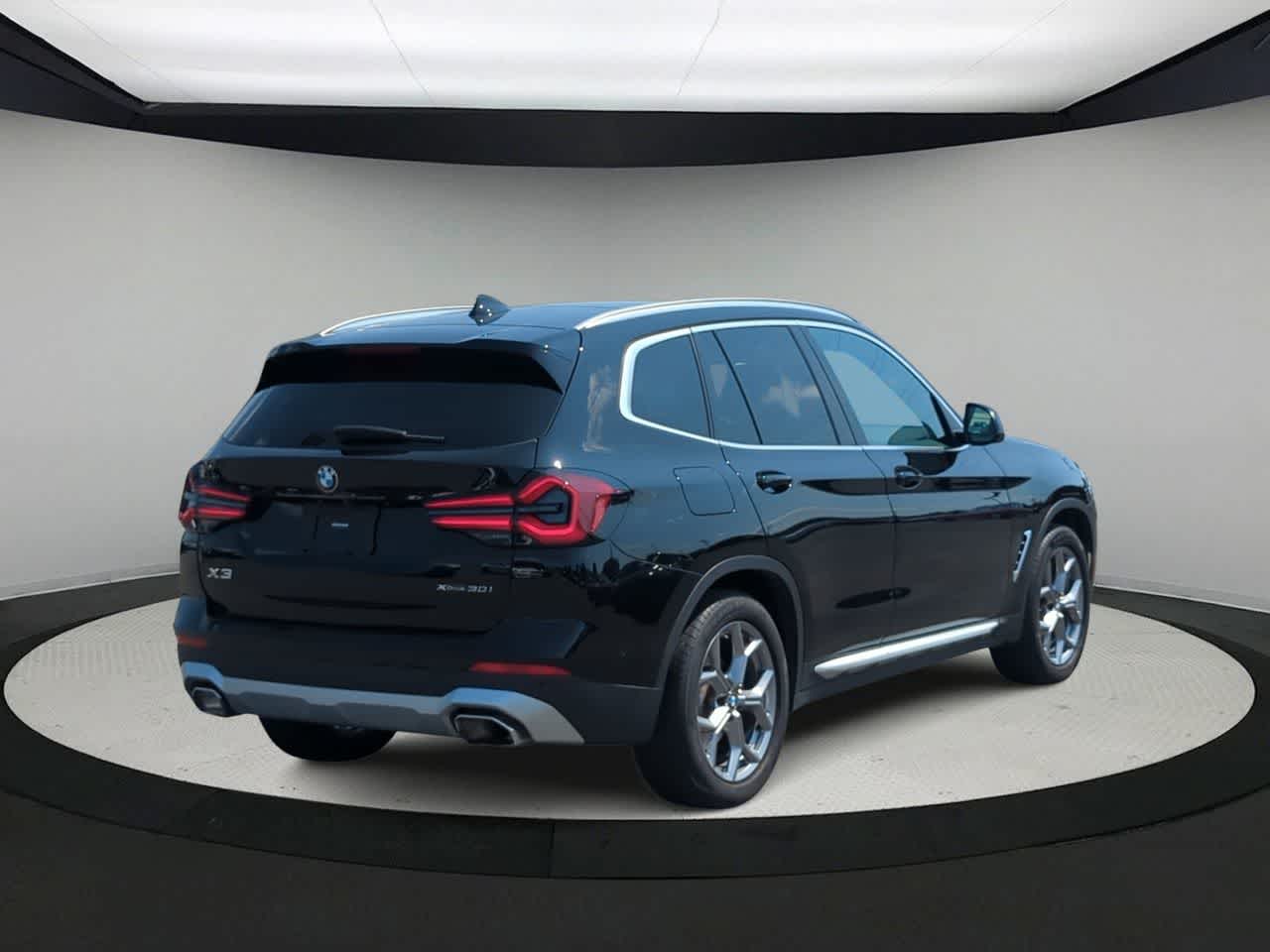Thumbnail: 2023 BMW X3 - 8