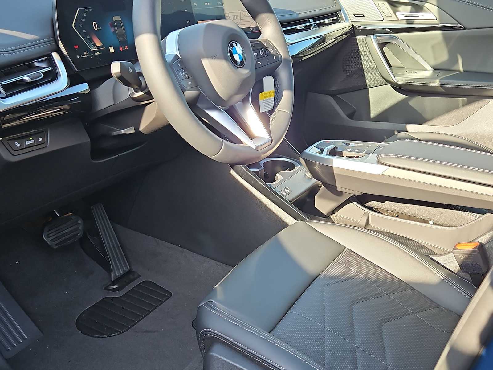 Thumbnail: 2026 BMW X1 - 14