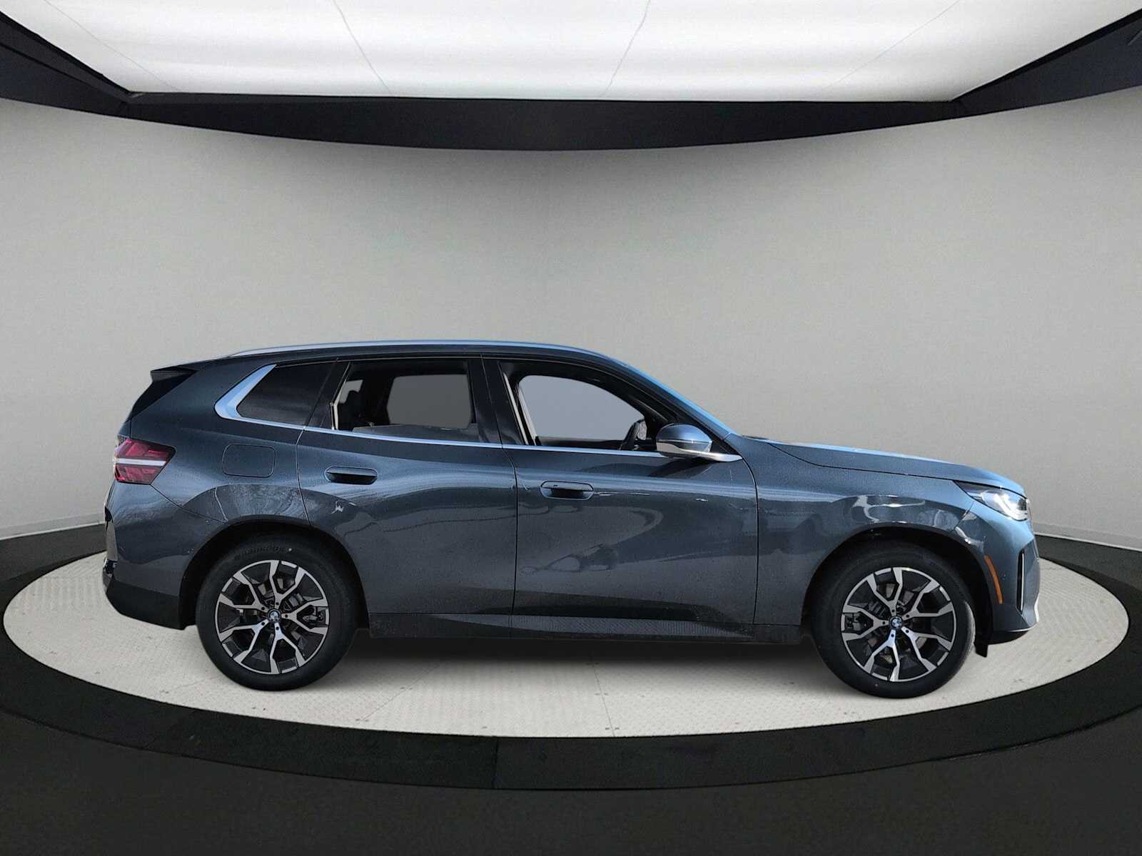 Thumbnail: 2026 BMW X3 - 9