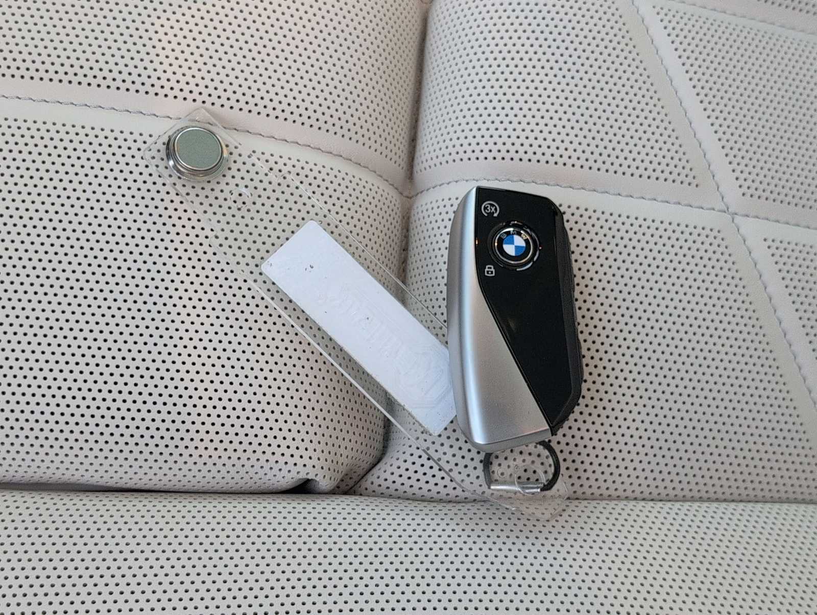 Thumbnail: 2026 BMW 7 Series - 36