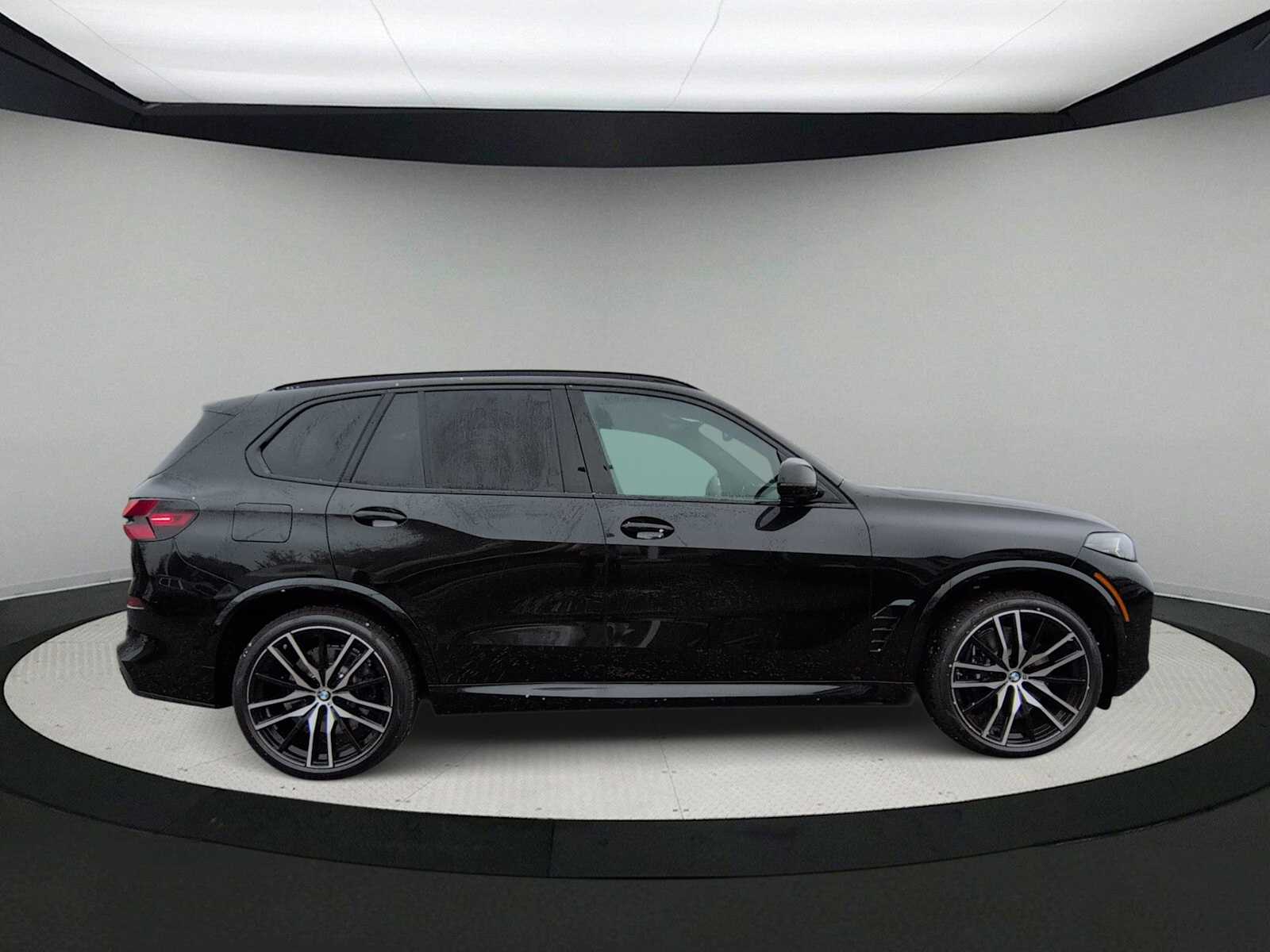 Thumbnail: 2026 BMW X5 - 9