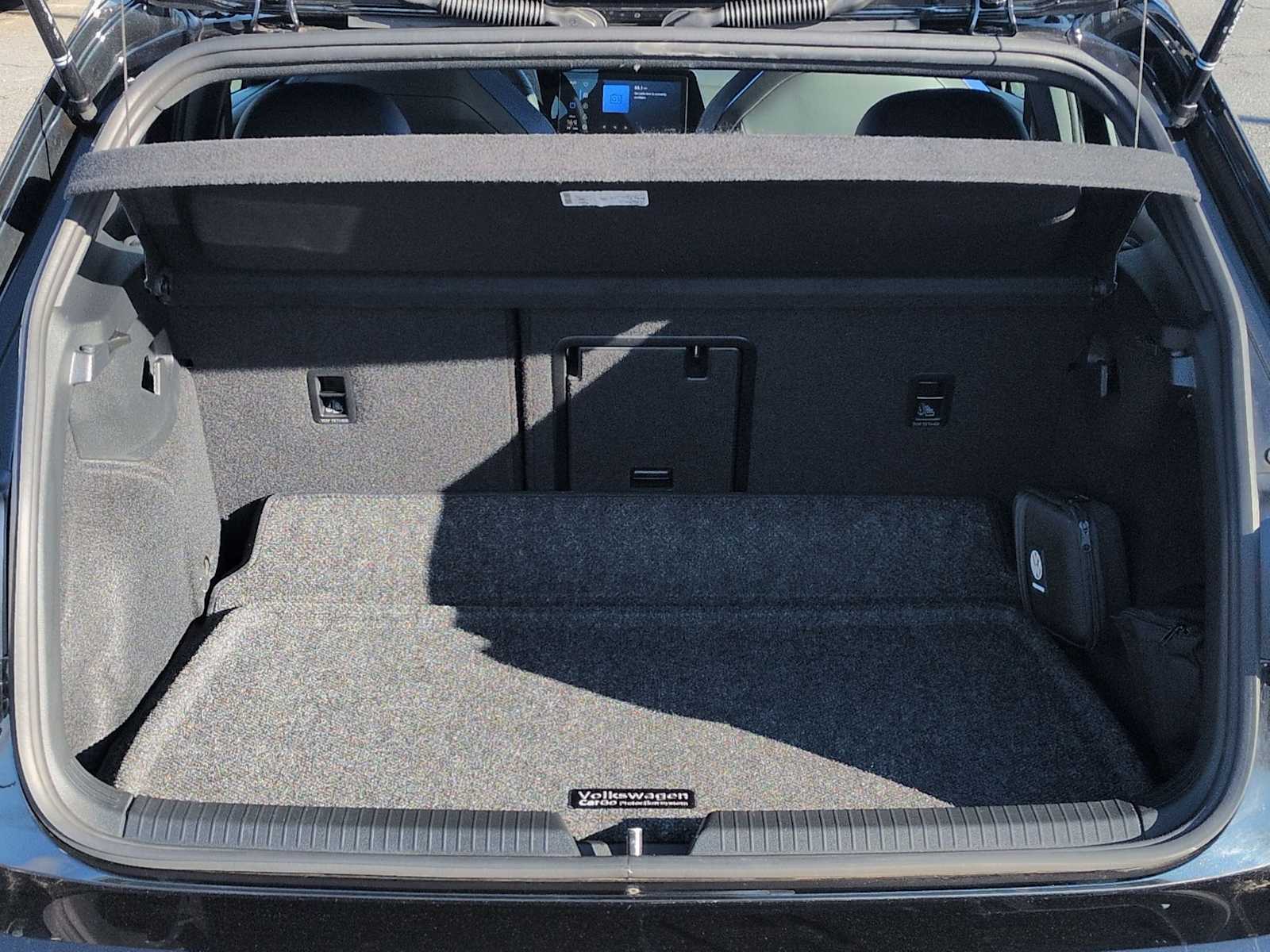 Thumbnail: 2024 Volkswagen Golf - 34