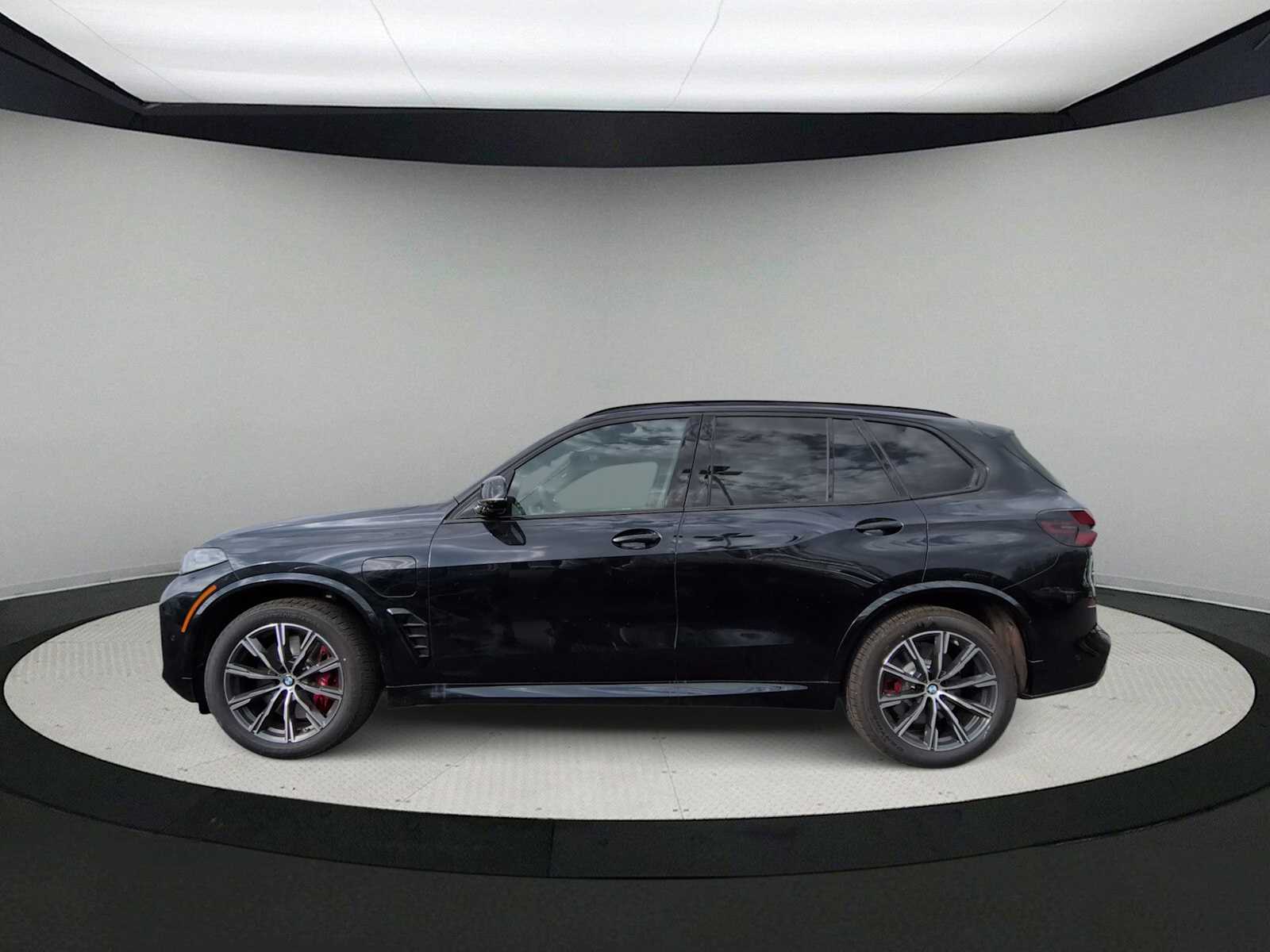 Thumbnail: 2026 BMW X5 - 5