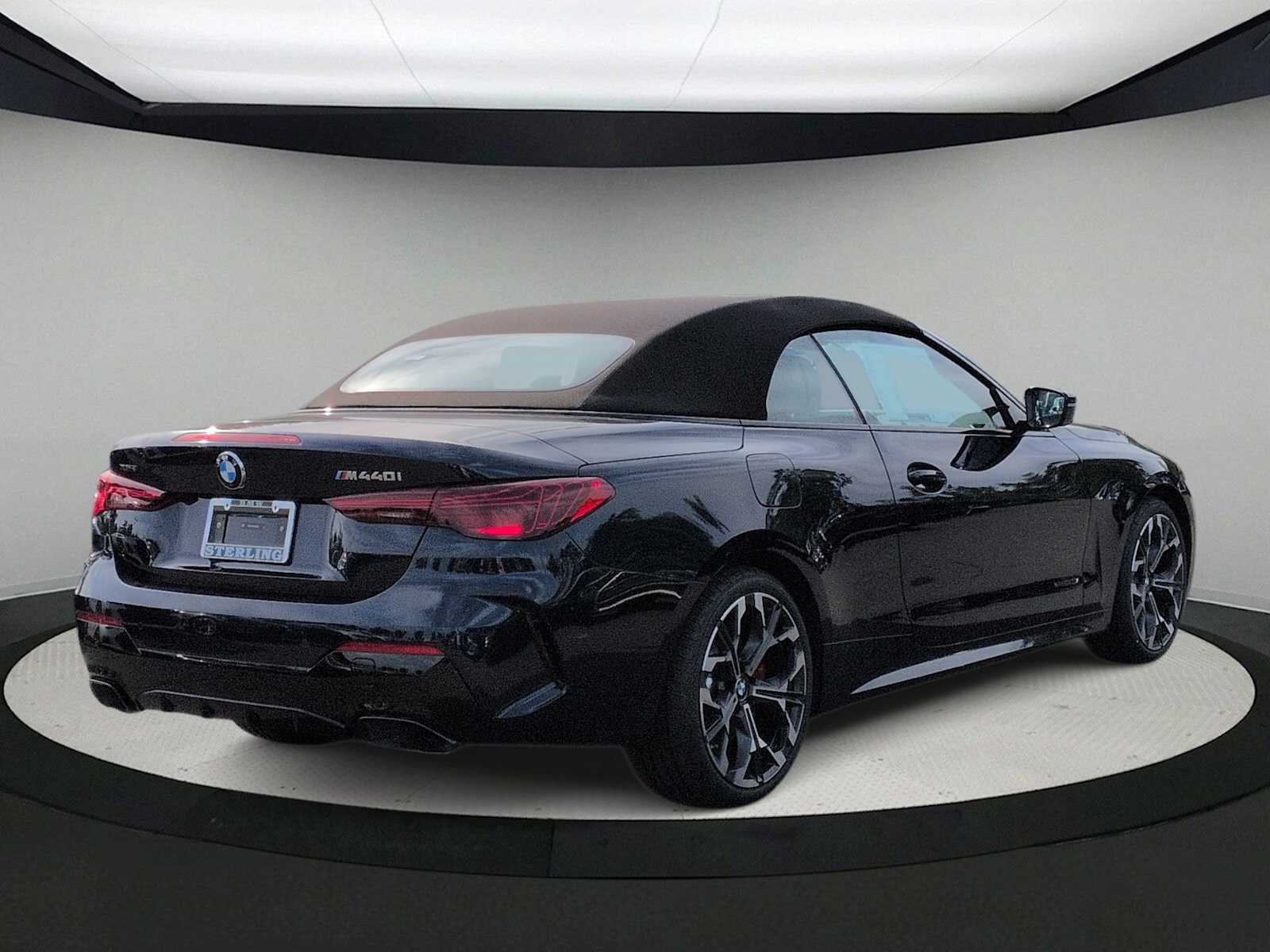 Thumbnail: 2027 BMW 4 Series - 8