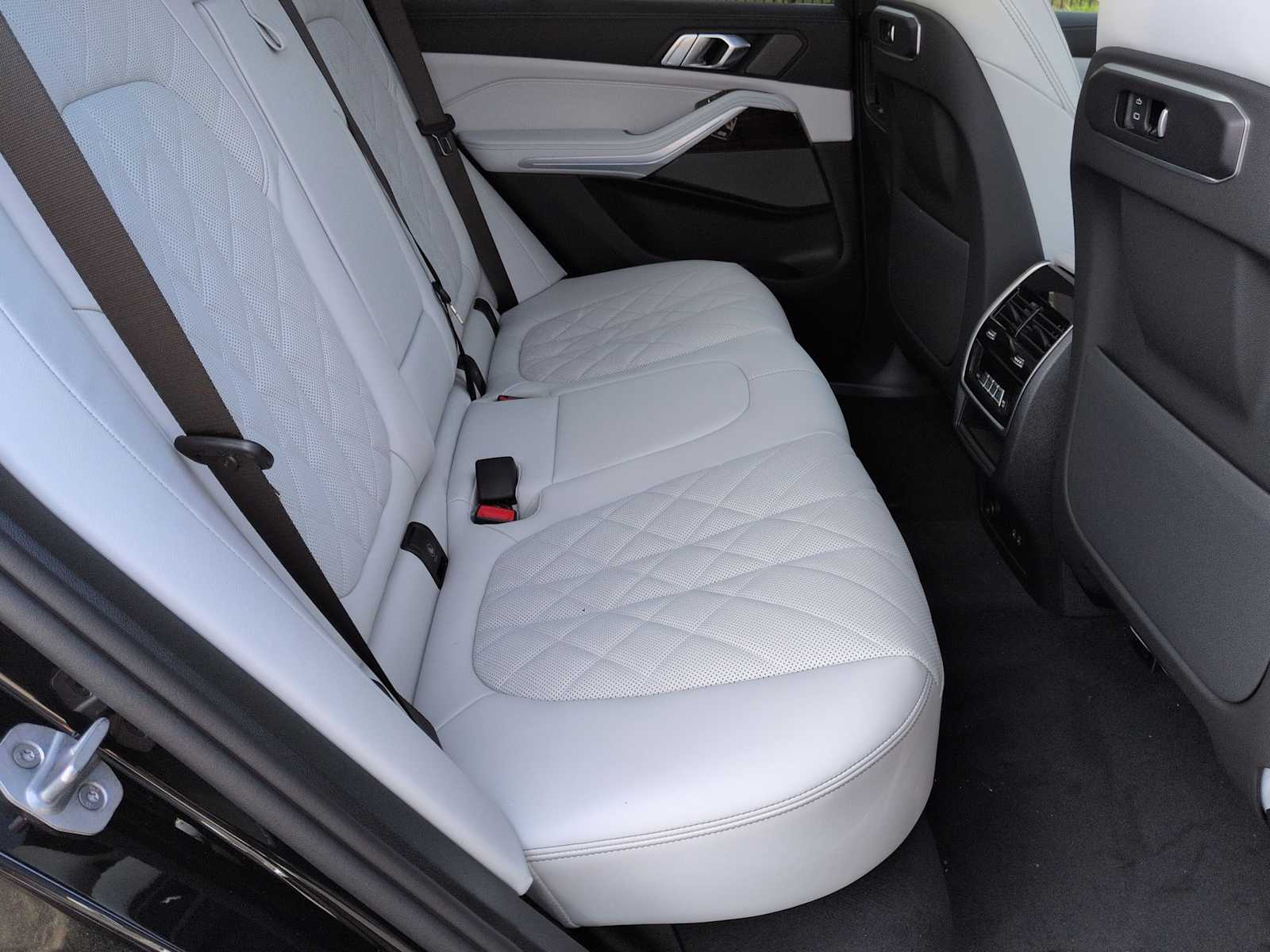 Thumbnail: 2026 BMW X5 - 22