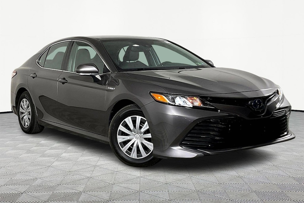 Used 2020 Toyota Camry Hybrid LE Sedan