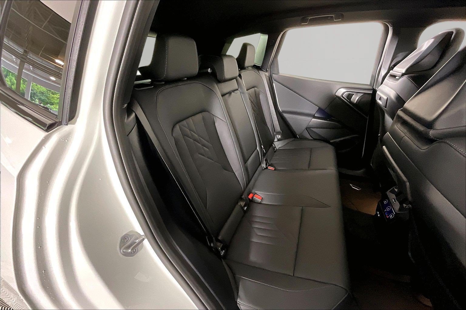 2026 BMW X3 30 - Photo 25
