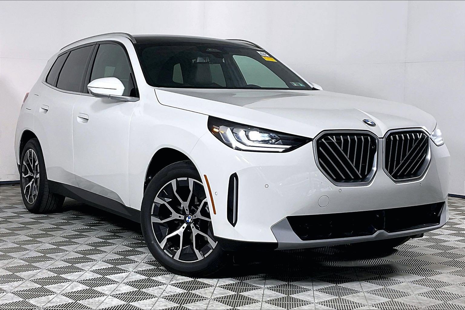 2026 BMW X3 30 XDRIVE's photo
