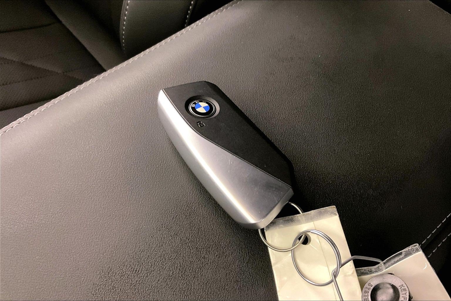 2026 BMW X3 30 - Photo 27