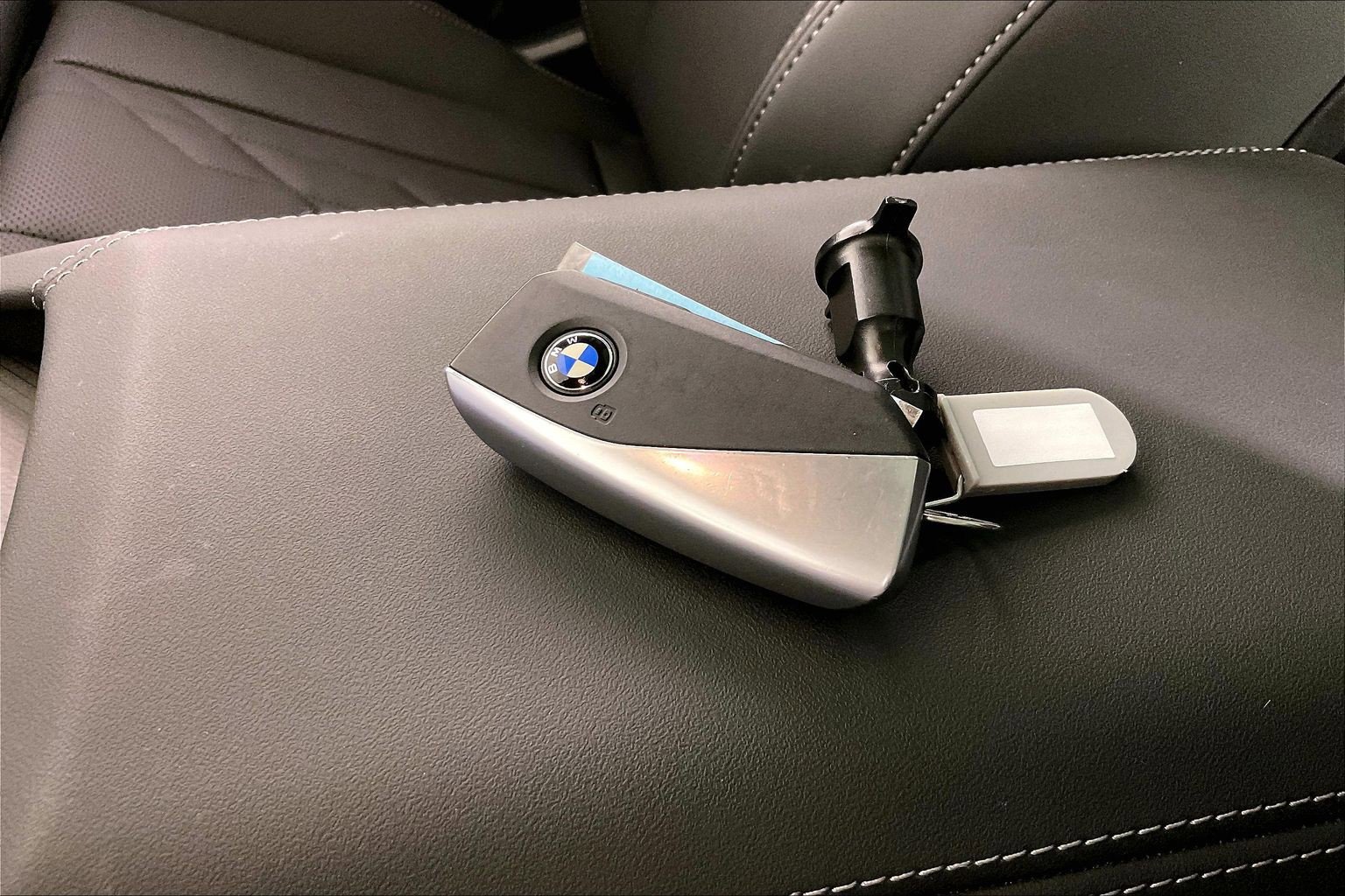 2026 BMW X3 30 - Photo 28