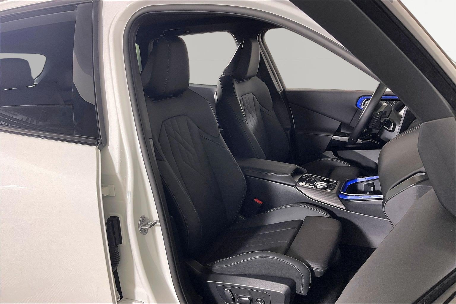 2026 BMW X3 30 - Photo 10
