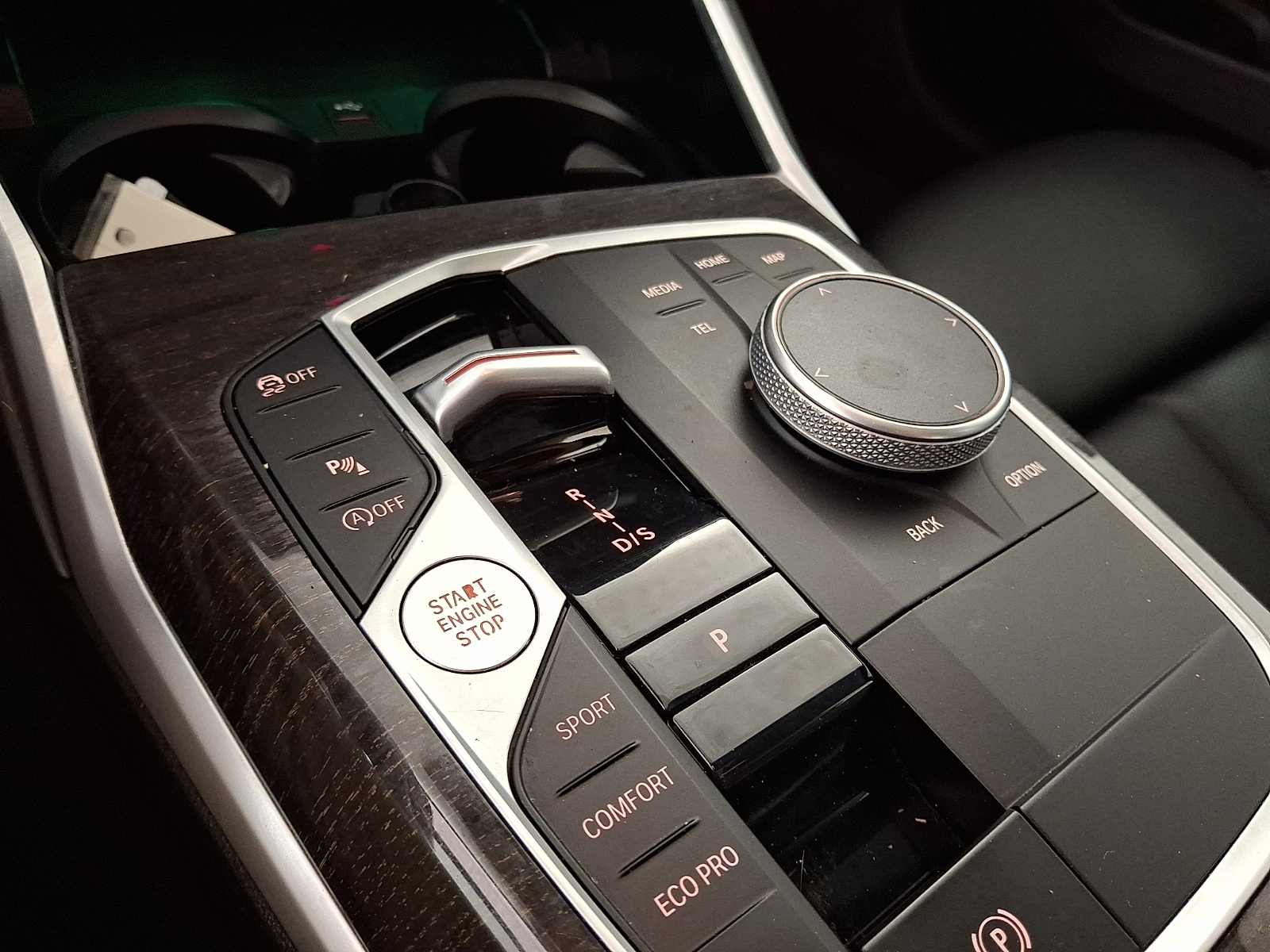 2023 BMW 3 Series 330i - Photo 13