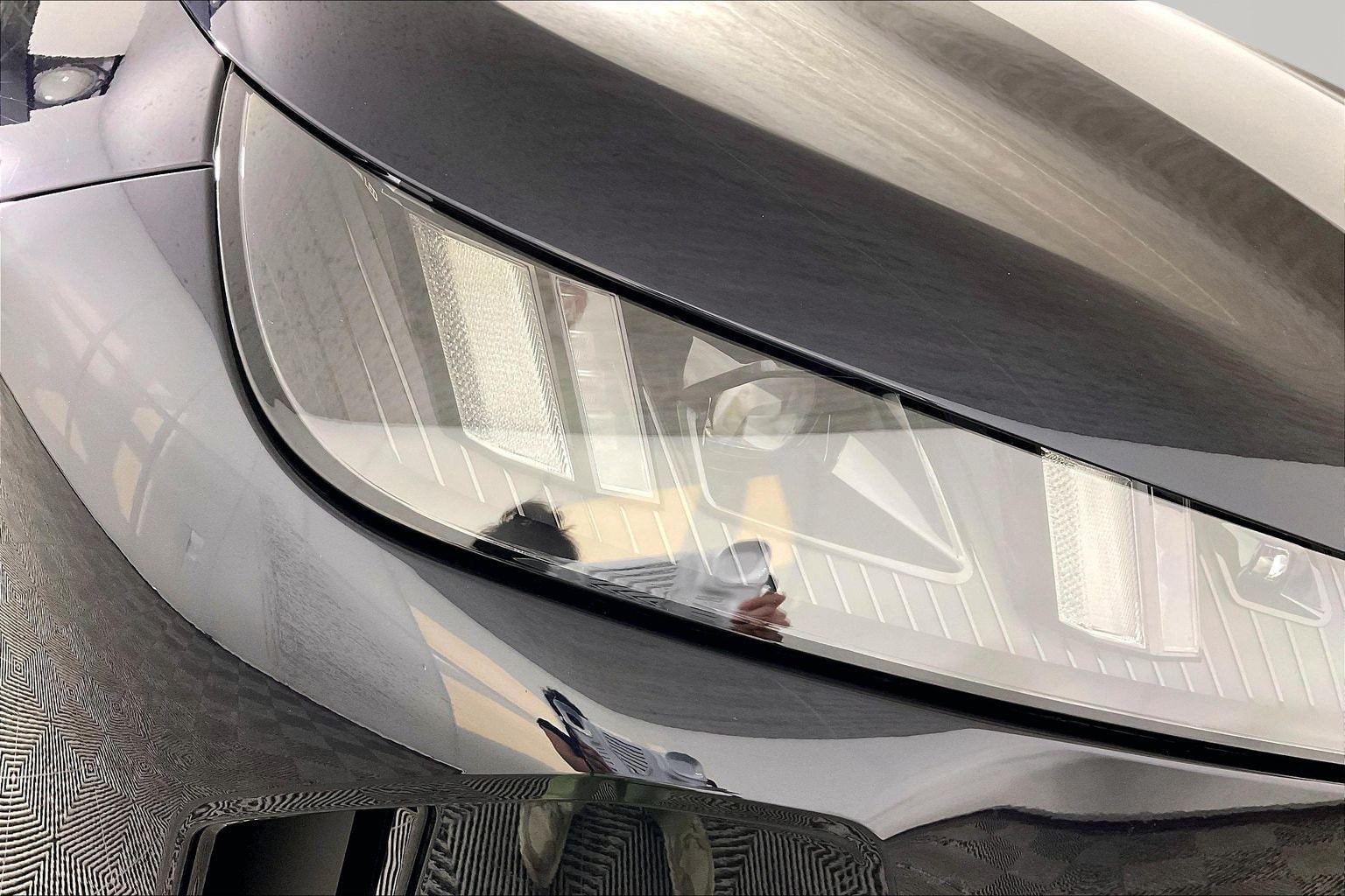 2026 BMW iX 60 - Photo 28