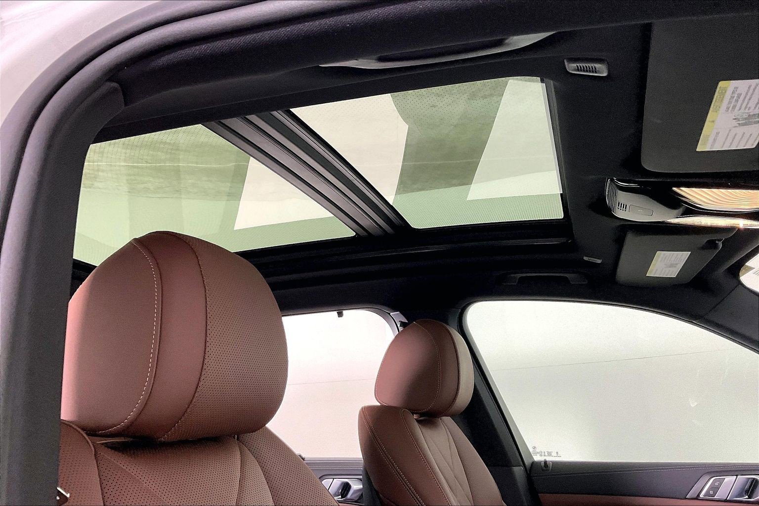 2026 BMW X5 50e - Photo 21