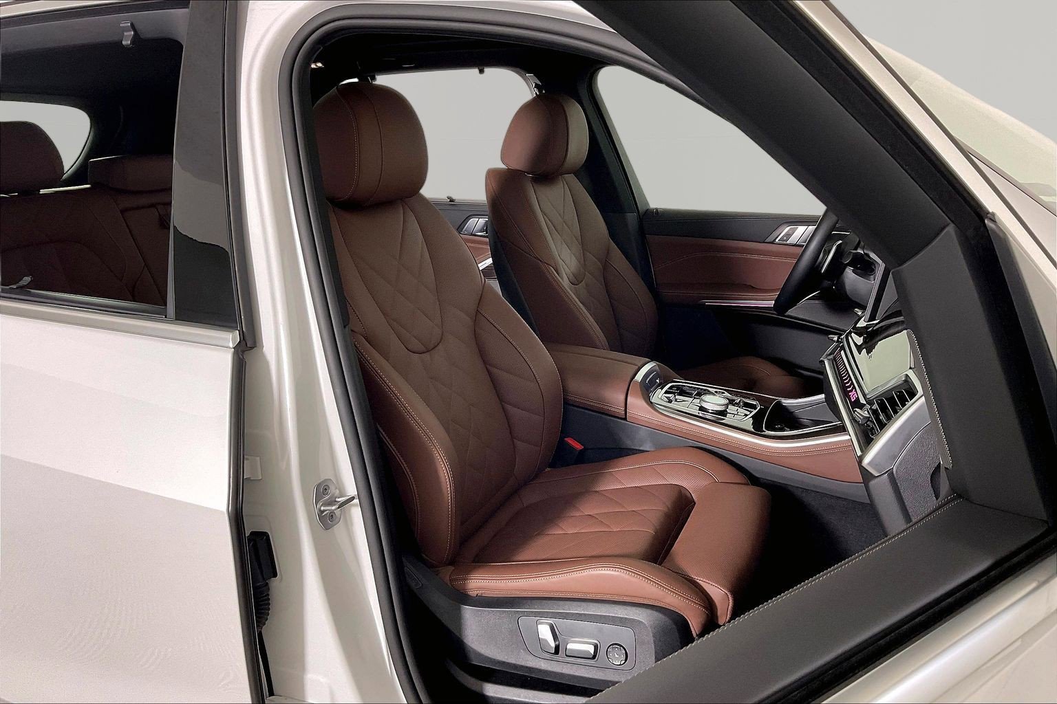 2026 BMW X5 50e - Photo 11