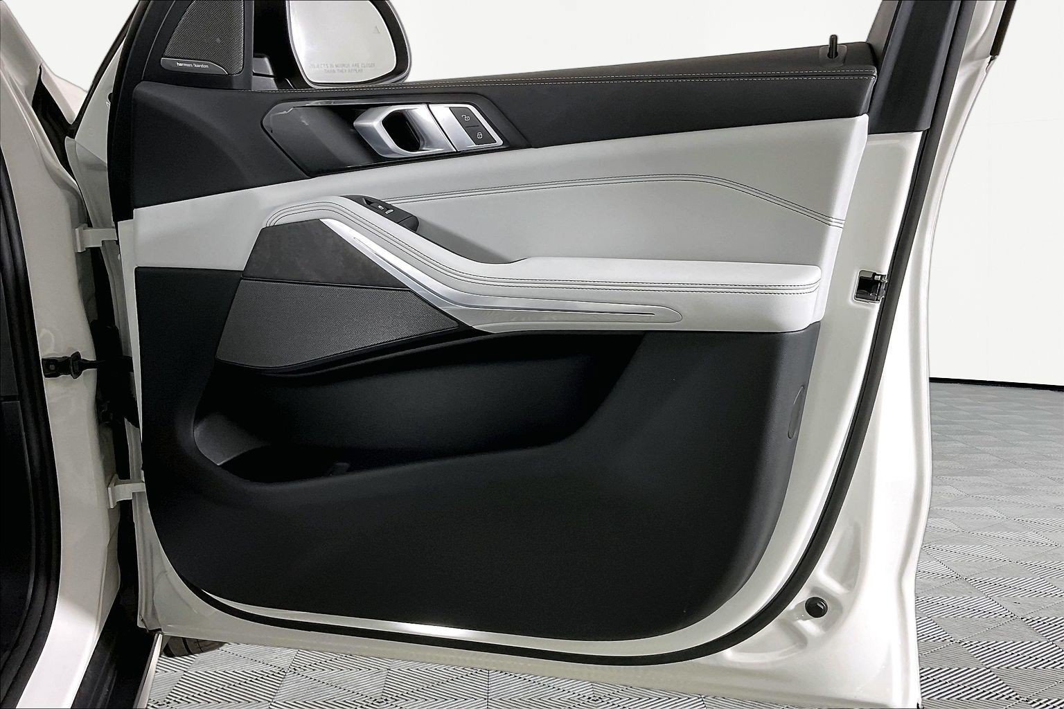 2026 BMW X5 40i - Photo 22