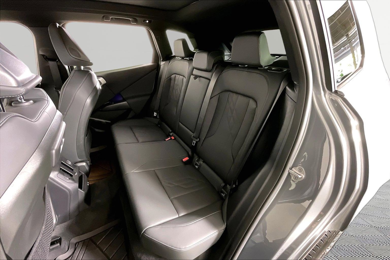 2026 BMW X3 30 - Photo 25
