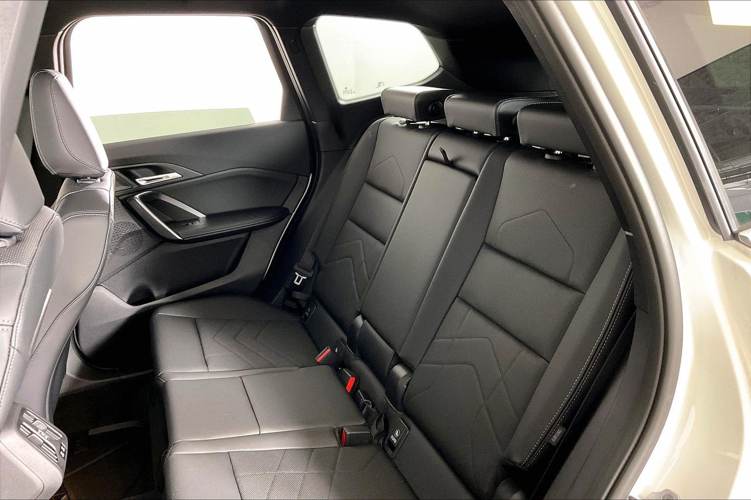 2026 BMW X1 28i - Photo 8