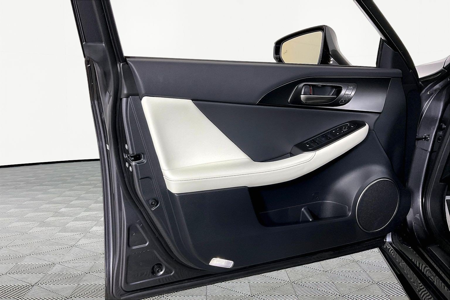 2026 Lexus IS 350 F SPORT - Photo 21
