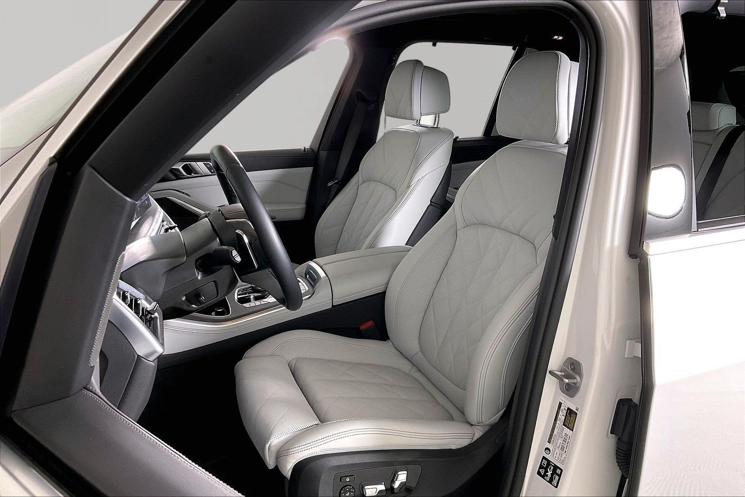 2026 BMW X5 40i - Photo 23