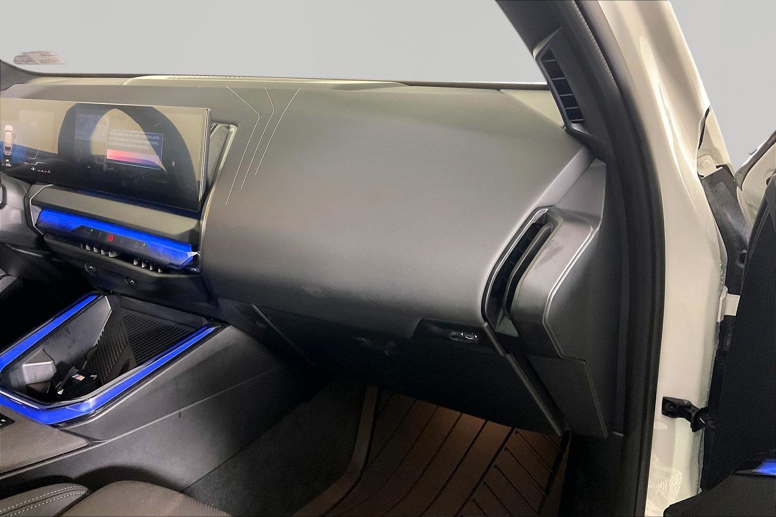 2026 BMW X3 30 - Photo 15