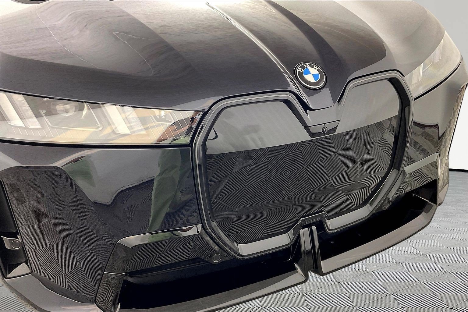 2026 BMW iX 60 - Photo 27